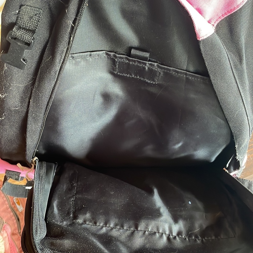 Backpack - Picture 2 of 5